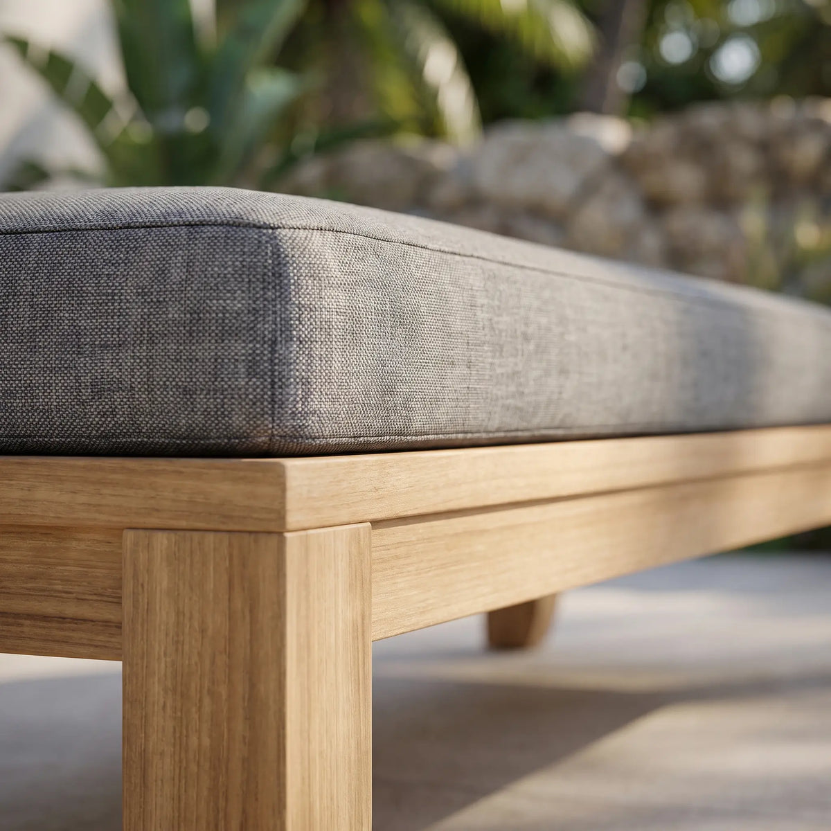 LUXE 72″ DAYBED