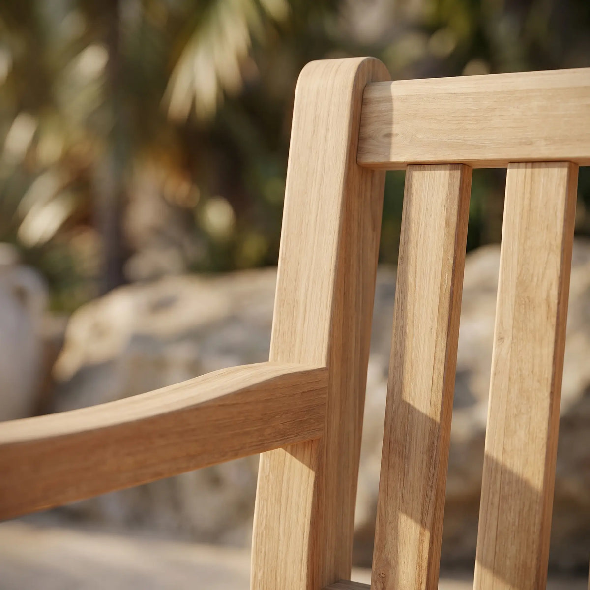 CLASSIC DINING ARMCHAIR