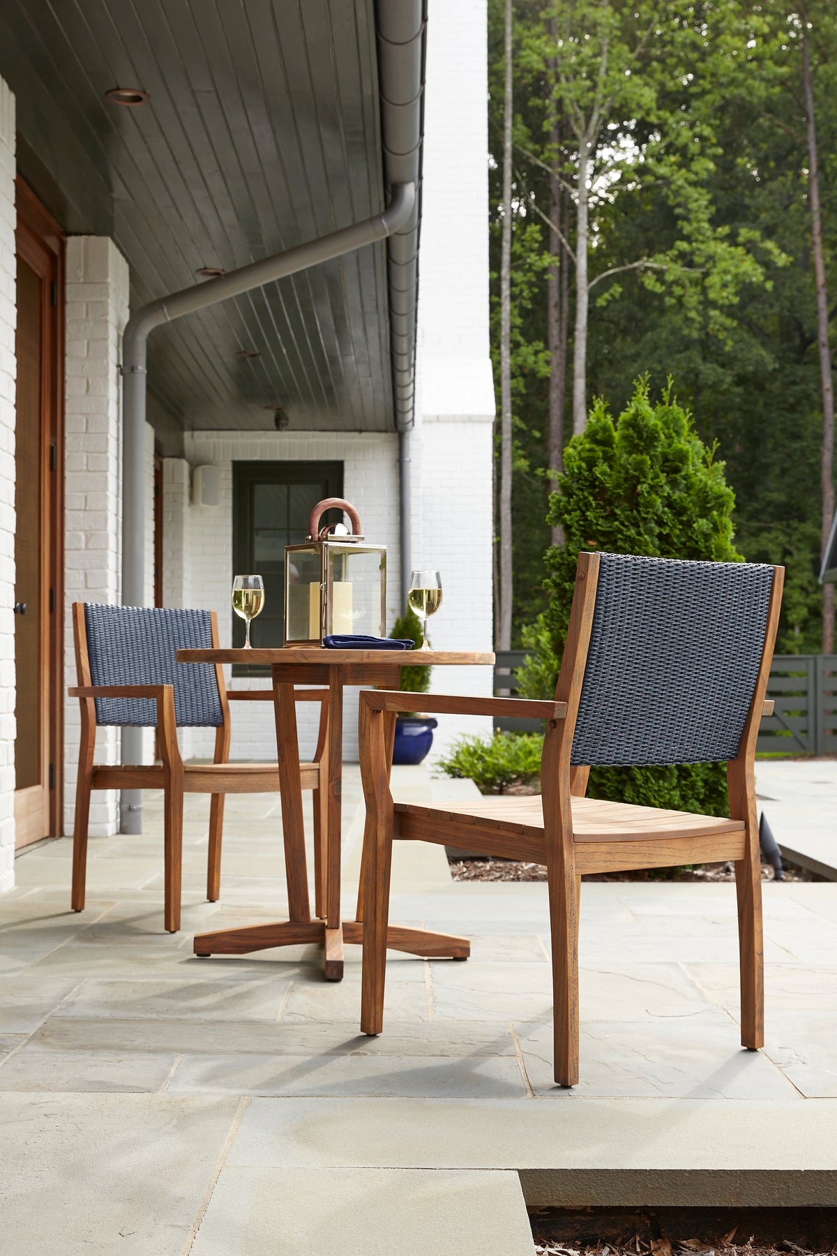 Lloyd Flanders Teak 30" Round Bistro Table — manufacturer product view 3