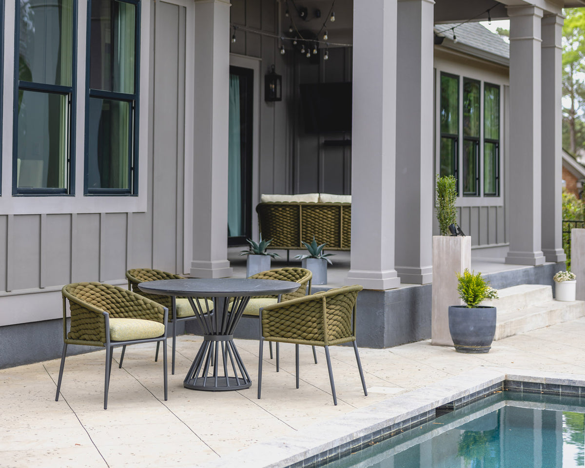 Lloyd Flanders Escape 47" Round Dining Table — manufacturer product view 1