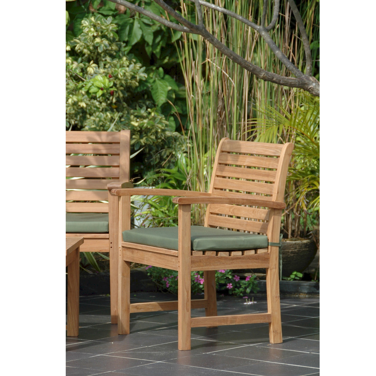 VICTORIA DINING ARMCHAIR