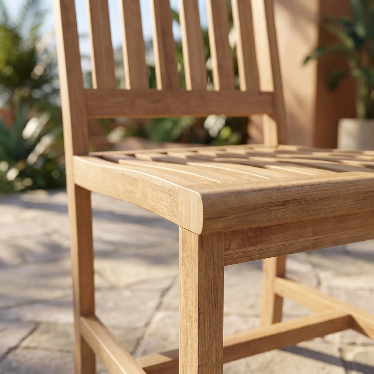 WILSHIRE DINING ARMCHAIR